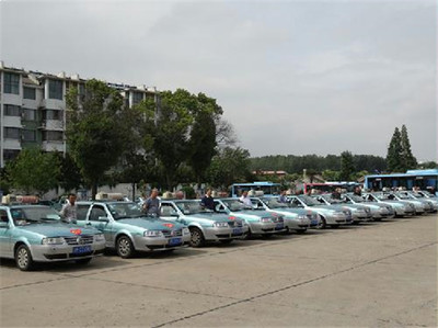 興化市成立高考愛心車隊，助力學子圓夢高考